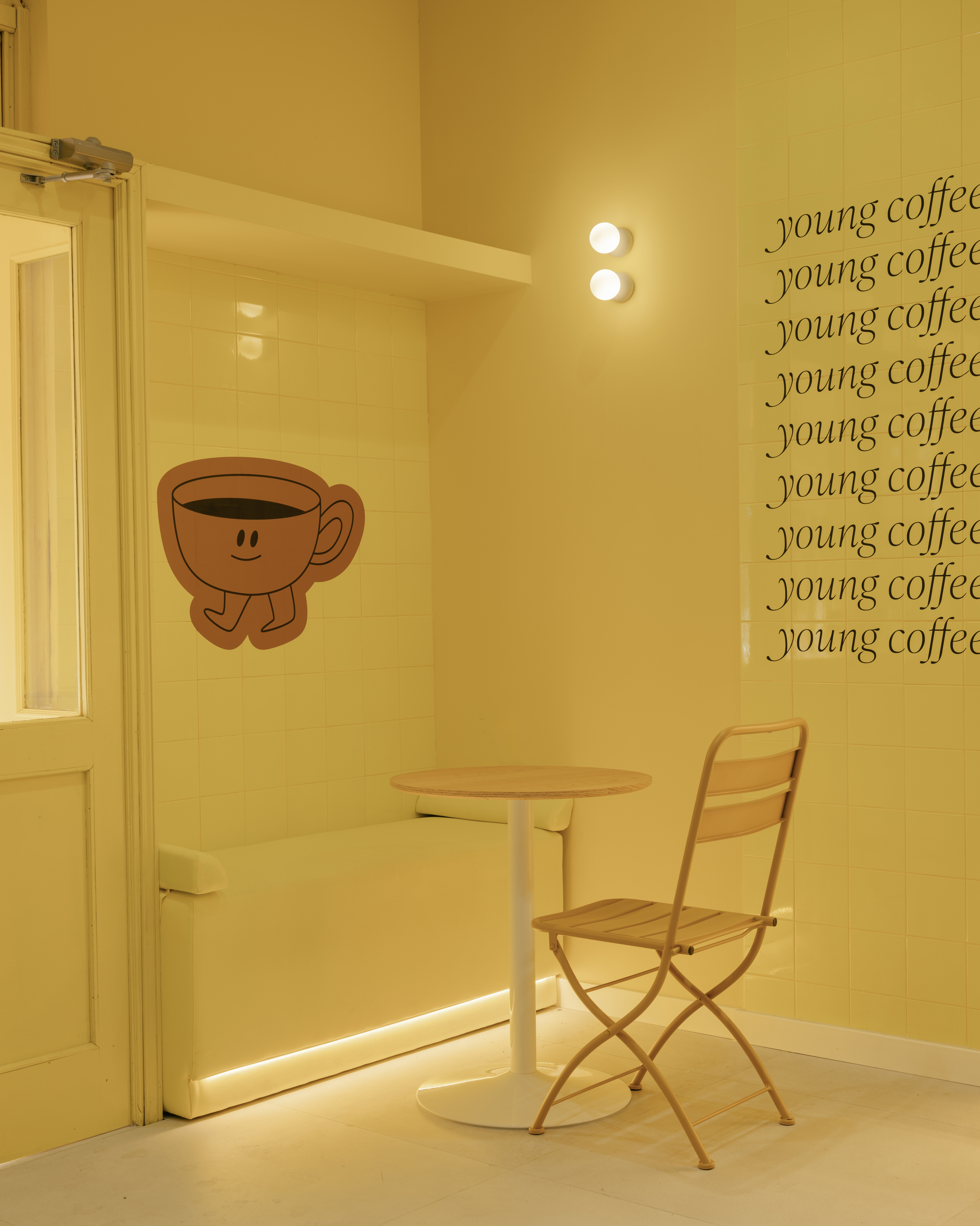 Interiorismo cafetería Young Coffee